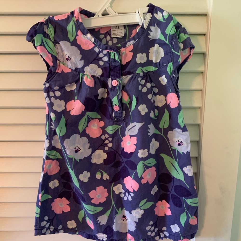 Girls Carter Sleeveless Three Button Shirt